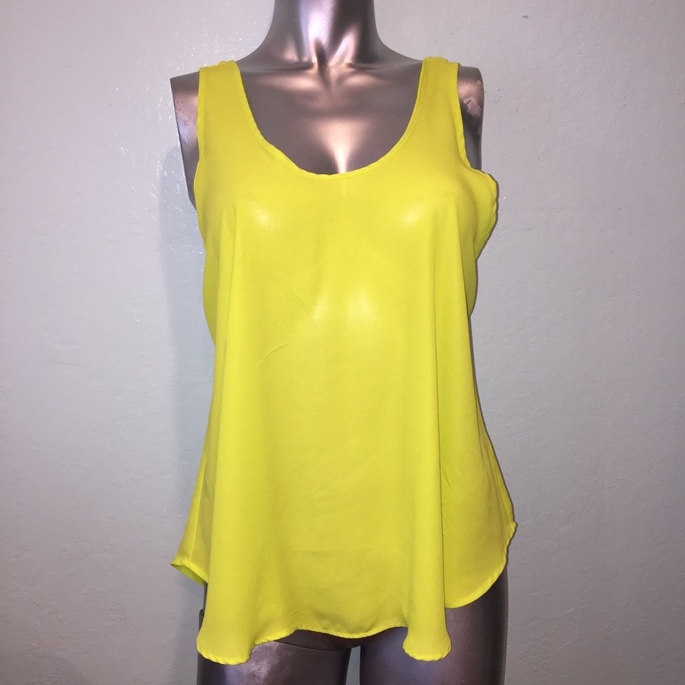 LUSH Vibrant flowy tank